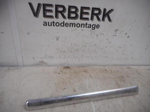 Sierlijst Mercedes-Benz Ponton (W105) (1957-01/..), Auto-onderdelen, Carrosserie en Plaatwerk, Mercedes-Benz, Gebruikt
