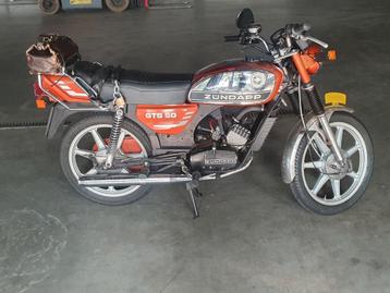 Zundapp 529-05-L8, 5bak, 280-cil. waterkoeling,  NL-kenteken beschikbaar voor biedingen