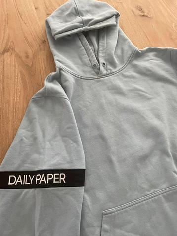 Mooie hoodie van merk Daily Paper maat L beschikbaar voor biedingen