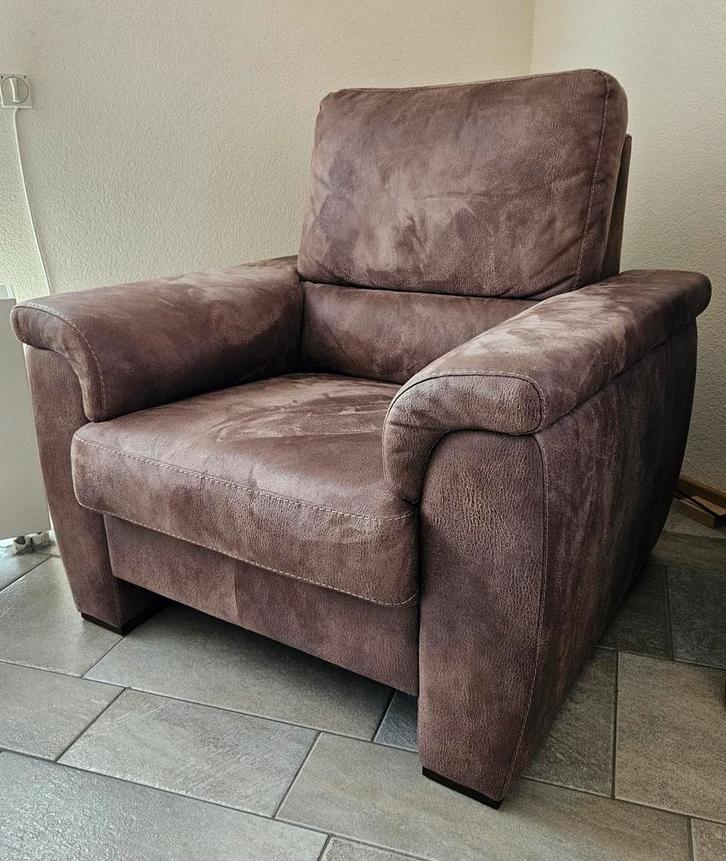 Fauteuil model target in de kleur lever (stof), Huis en Inrichting, Fauteuils, Zo goed als nieuw, Stof, 75 tot 100 cm, 75 tot 100 cm