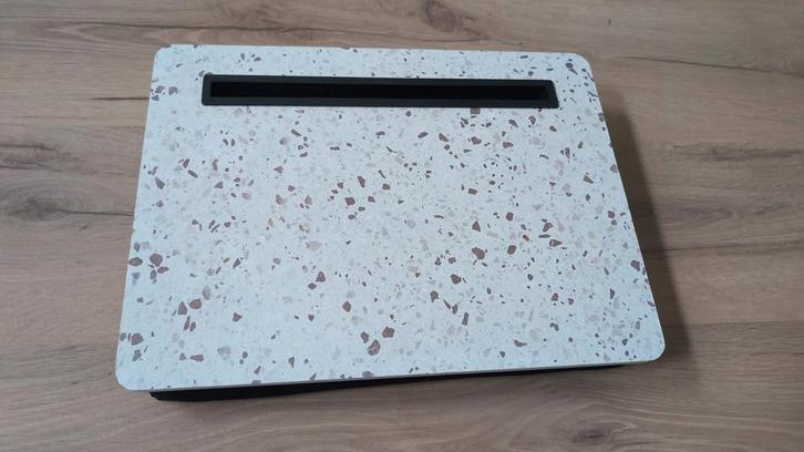 Laptop Schoottafel - Ideaal voor comfortabel werken!, Computers en Software, Laptoptafels, Nieuw, Ophalen of Verzenden