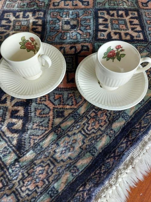 wedgwood espresso kopjes Moss Rose, Huis en Inrichting, Keuken | Servies, Zo goed als nieuw, Kop(pen) en/of Schotel(s), Wedgwood