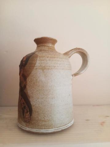 Vintage Keramische Kan Studio Pottery beschikbaar voor biedingen