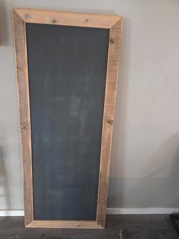 Magneet en krijtbord van houttwist 168cm x 70cm beschikbaar voor biedingen