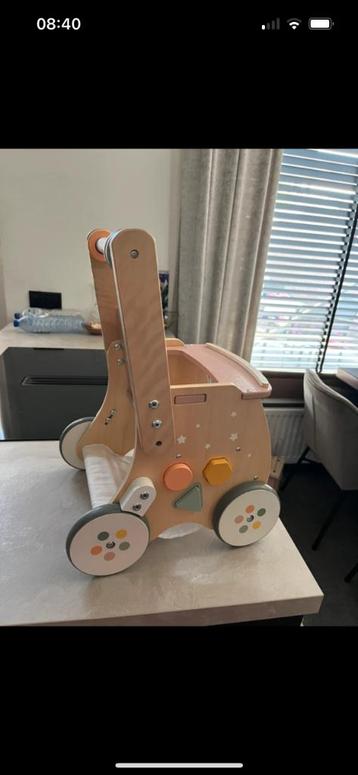 Loopwagentje  beschikbaar voor biedingen