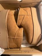 Uggs platform maat 40 (nieuw en ongedragen), Kleding | Dames, Nieuw, Lage of Enkellaarzen, Ophalen of Verzenden, Bruin