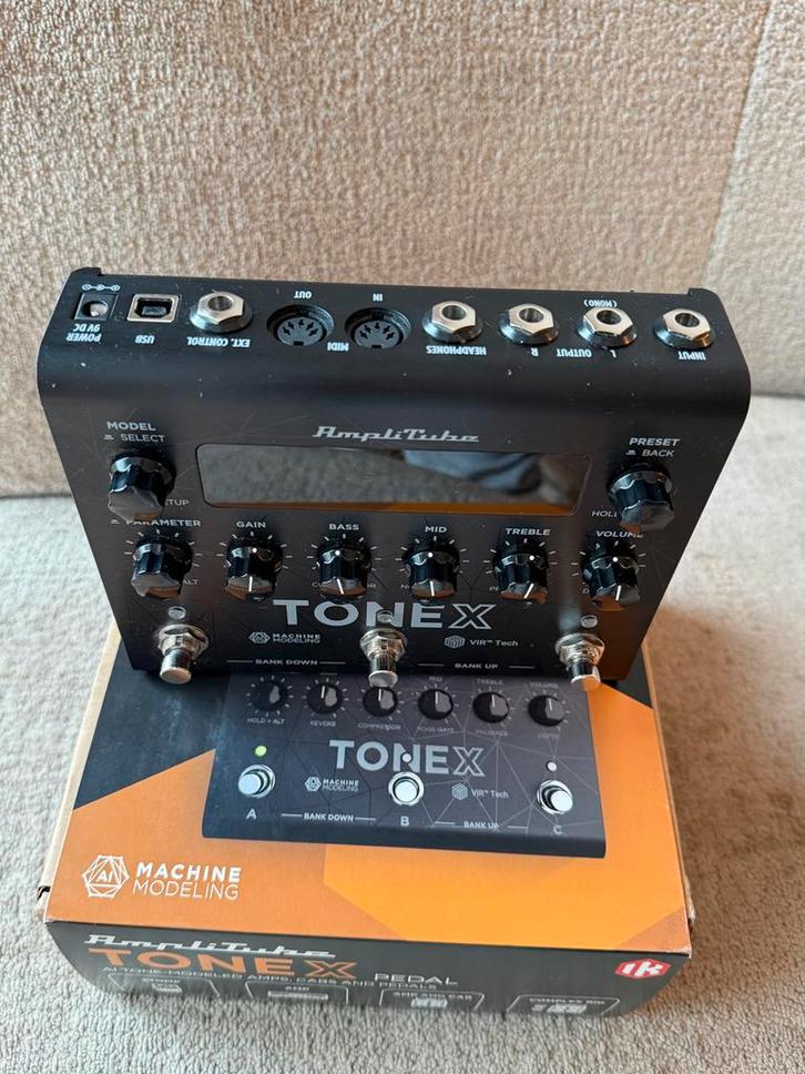 2X IK Multimedia Tonex - Amp Modeler/Capture Pedal, Muziek en Instrumenten, Effecten, Zo goed als nieuw, Multi-effect, Verzenden