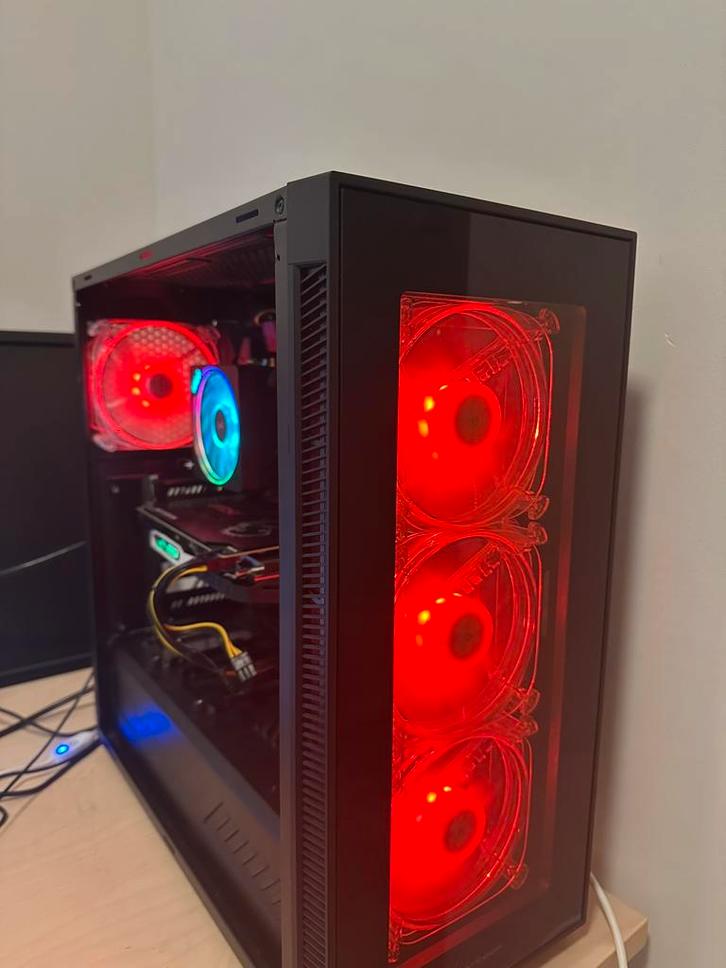 Game pc, Computers en Software, Desktop Pc's, Zo goed als nieuw, 3 tot 4 Ghz, HDD, SSD, 16 GB, Met videokaart, Gaming, Ophalen of Verzenden