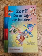 Zoef! Daar zijn de helden! - Letterleesboek, Boeken, Ophalen of Verzenden