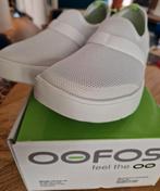 Oofos mesh low white instappers, Kleding | Dames, Schoenen, Ophalen of Verzenden, Nieuw, Wit, Instappers