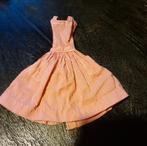 Vintage Barbie Candy Striper jurk 1964, Verzamelen, Poppen, Ophalen of Verzenden, Gebruikt, Kleertjes