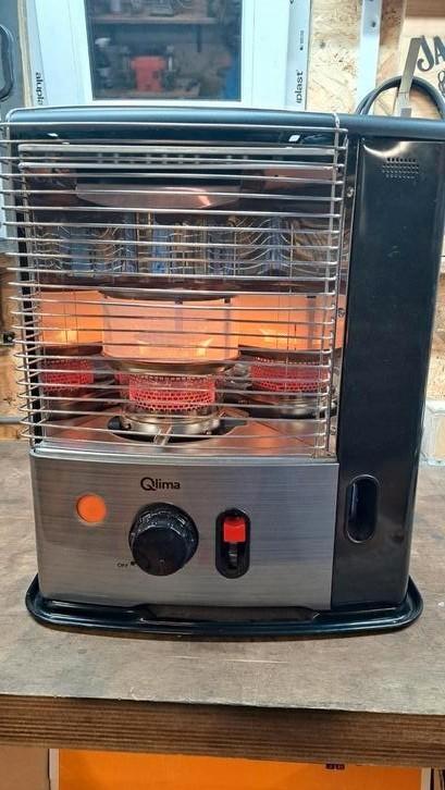 Qlima R8128S C-2, Huis en Inrichting, Kachels, Zo goed als nieuw, Petroleumkachel, Overige brandstoffen, Ophalen of Verzenden