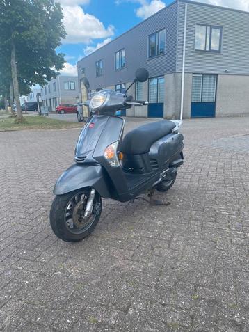 Kymco Like 50 4T 12” 45 KM 2011 Grijs 3 Maanden Garantie beschikbaar voor biedingen