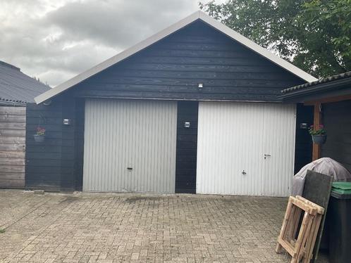 2 x Garagedeuren te koop, Doe-het-zelf en Verbouw, Deuren en Horren, Gebruikt, Garagedeur, 215 cm of meer, 120 cm of meer, Ophalen
