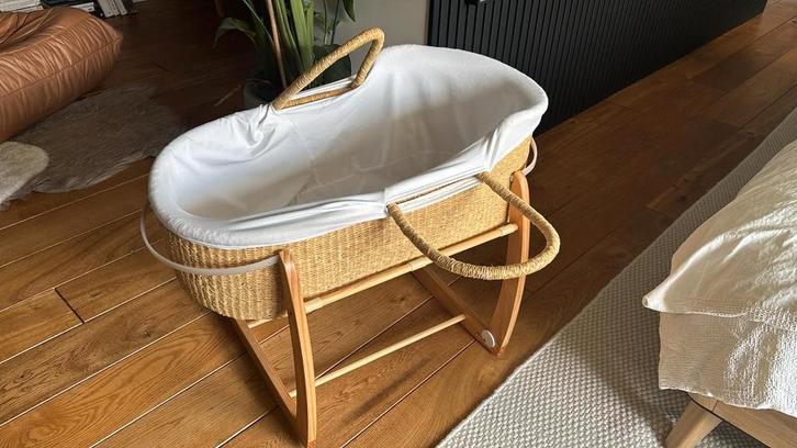 Mooi mozesmandje en rocking standaard van Petit Filippe, Kinderen en Baby's, Babywiegjes en Ledikanten, Zo goed als nieuw, Wieg