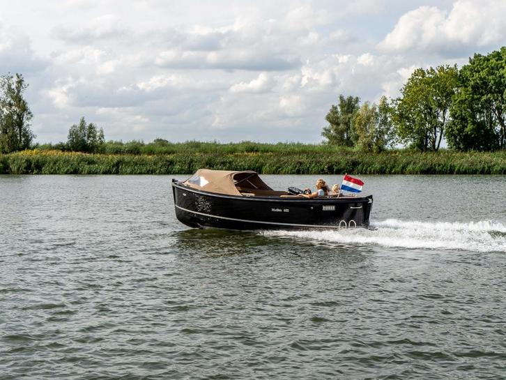Maxima 650 Flying Lounge, Watersport en Boten, Sloepen, Nieuw, 6 meter of meer, Overige brandstoffen