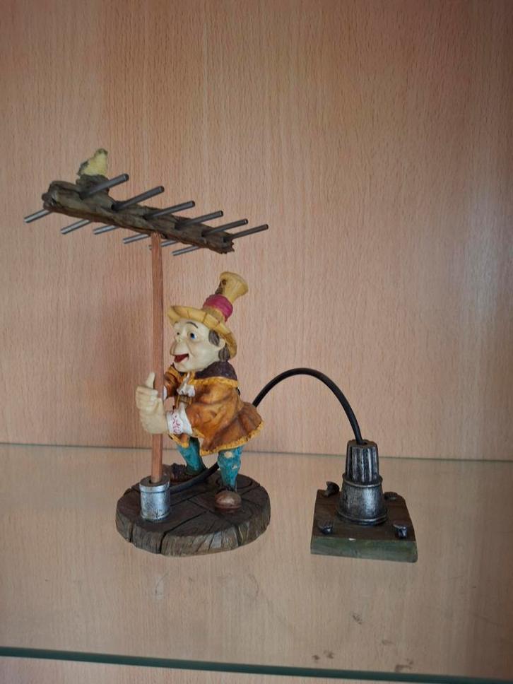 Willow Tree Figurine - TV Reparateur, Verzamelen, Efteling, Ophalen of Verzenden