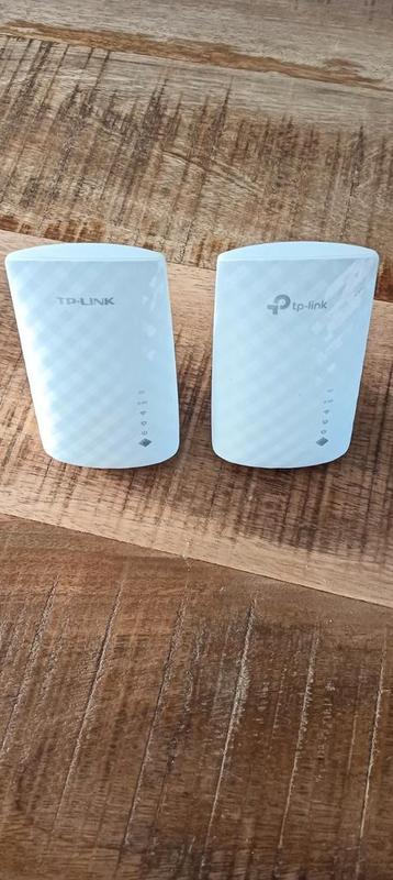 2x TP-LINK Wifi Versterker RE200 beschikbaar voor biedingen
