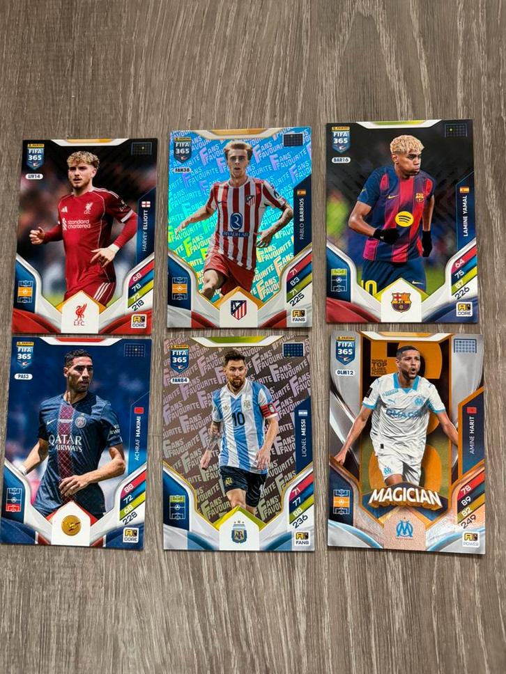 Fifa 365 - Adrenalyn XL 2026 voetbal plaatjes, Hobby en Vrije tijd, Stickers en Plaatjes, Zo goed als nieuw, Meerdere plaatjes