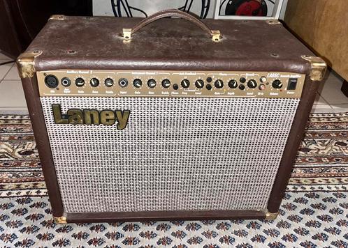 Laney LA65C Akoestische Gitaarversterker – Puntgaaf, Muziek en Instrumenten, Versterkers | Bas en Gitaar, Zo goed als nieuw, 50 tot 100 watt