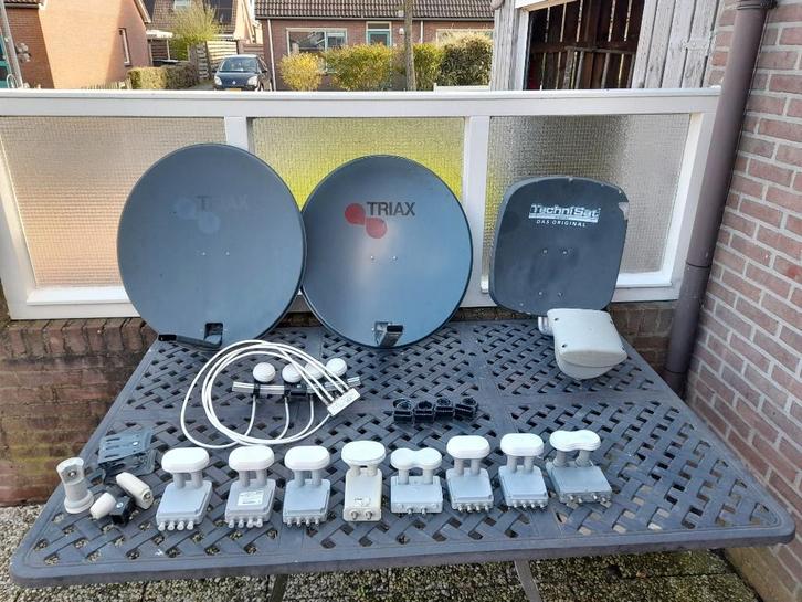 Satelliet spullen, Audio, Tv en Foto, Schotelantennes, Zo goed als nieuw, (Schotel)antenne-accessoires, Overige merken, Ophalen of Verzenden