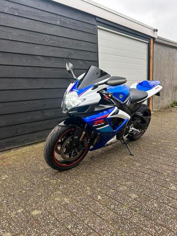 Suzuki GSX-R 750 K7 beschikbaar voor biedingen