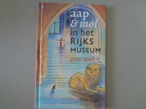Aap & Mol in het Rijksmuseum - Gitte Spee, Boeken, Kinderboeken | Kleuters, Zo goed als nieuw, Non-fictie, Voorleesboek, Ophalen of Verzenden