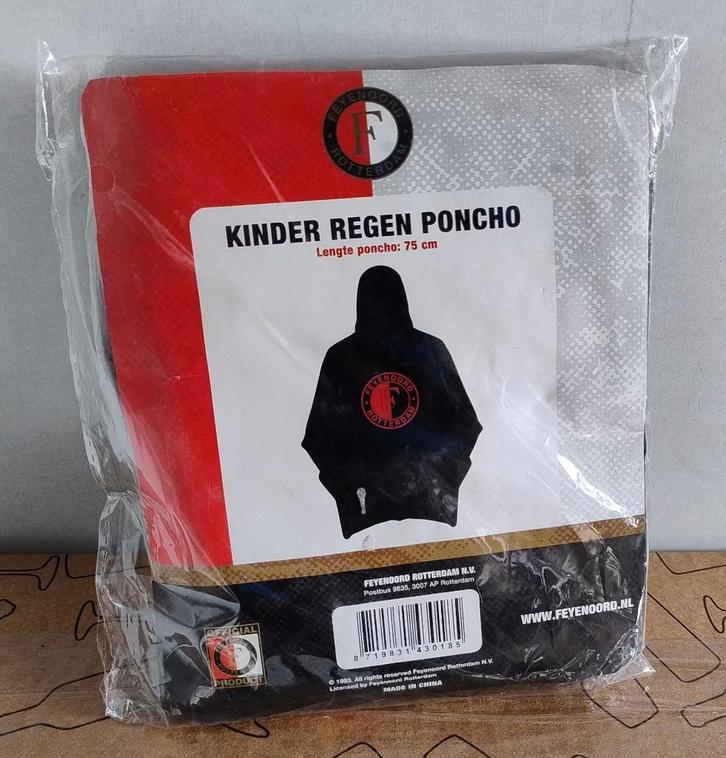 Seizoenskaart met uw zoontje voor Feyenoord ? PONCHO T.K., Verzamelen, Sportartikelen en Voetbal, Nieuw, Overige typen, Feyenoord