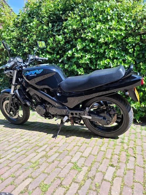 honda ntv 650, Motoren, Motoren | Honda, Particulier, Naked bike, meer dan 35 kW, 2 cilinders, Ophalen