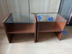2 houten nachtkastjes met glasplaat, Huis en Inrichting, Slaapkamer | Nachtkastjes, Ophalen, Gebruikt, Minder dan 45 cm, Minder dan 55 cm