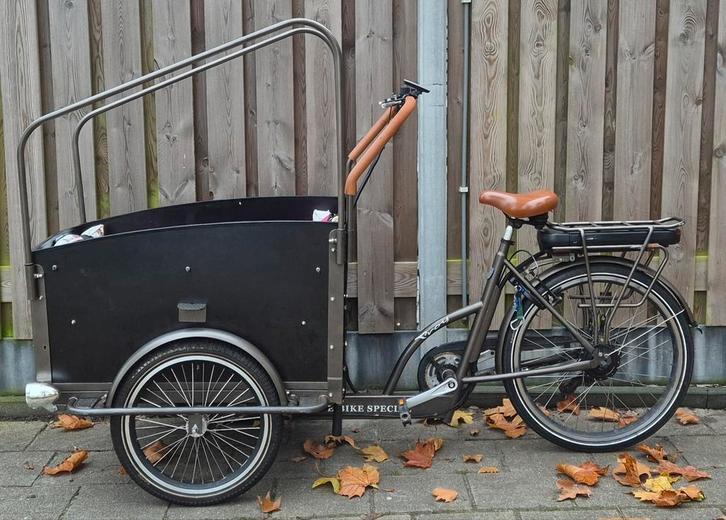 Elektrische Bakfiets met Accessoires, Fietsen en Brommers, Fietsen | Bakfietsen, Gebruikt, Overige merken, 4 kinderen of meer