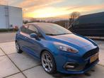 Ford Fiesta 1.5 EcoBoost ST-3/Recaro/LED/Cruise/Winterpack!, Voorwielaandrijving, 4 cilinders, Blauw, Particulier