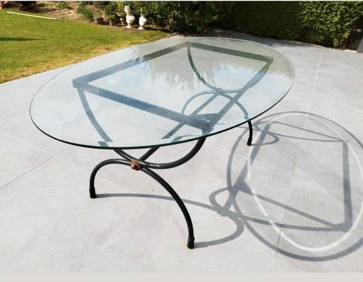 Glazen zware ovalen tuintafel., Tuin en Terras, Tuintafels, Gebruikt, Ovaal, Overige materialen, Ophalen