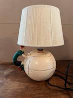 Voetbal tafellamp met voetballer. Voetbal lamp, Ophalen of Verzenden, Zo goed als nieuw, Minder dan 50 cm