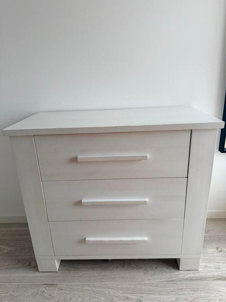 Commode met plankje/kapstok - Wit, Huis en Inrichting, Badkamer | Badkamermeubels, Gebruikt, Overige typen, Minder dan 100 cm