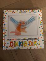 Dikkie Dik - Het Dikke Verjaardagsboek, Ophalen of Verzenden, Zo goed als nieuw, Fictie algemeen