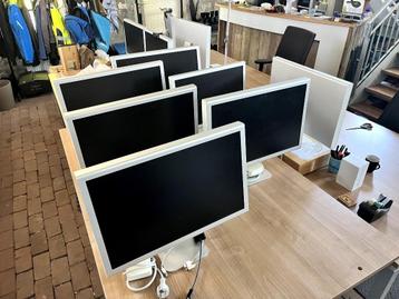 10x Apple widescreen cinema display computerscherm beschikbaar voor biedingen