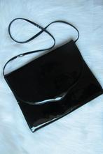 Black patent leather clutch bag, Sieraden, Tassen en Uiterlijk, Tassen | Damestassen, Ophalen of Verzenden, Gebruikt, Zwart, Schoudertasje
