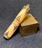 Antieke Aziatische Hanger van Been/Ivoor, Verzenden