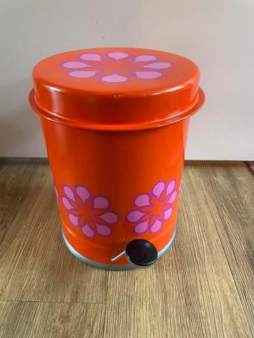 Vintage Brabantia prullenbak oranje met paarse bloemen beschikbaar voor biedingen