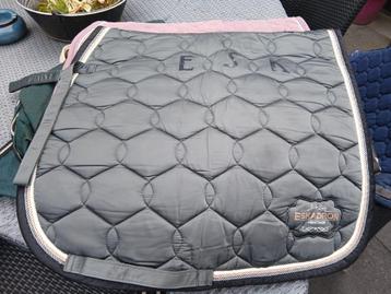 Eskadron heritage glossy, full dressuur beschikbaar voor biedingen