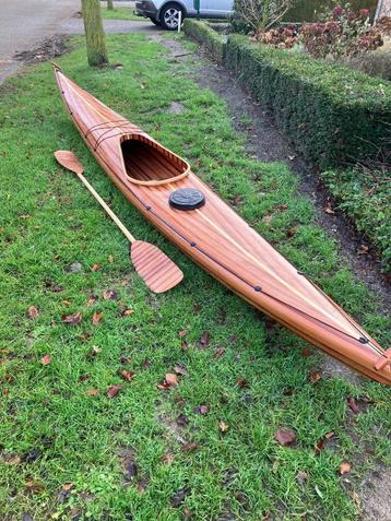 Houten kajak van western red ceder