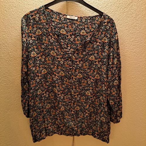 Tuniek met bloemenprint en een gouddraad,  maat 5 Paprika, Kleding | Dames, Grote Maten, Zo goed als nieuw, Blouse of Tuniek, Overige kleuren