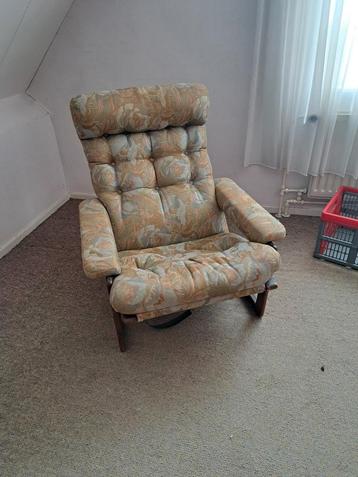 Vintage, jaren 60 lounge fauteuil, retro stoel beschikbaar voor biedingen