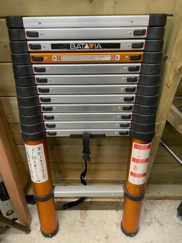 Telescoopladder Giraffe Air beschikbaar voor biedingen