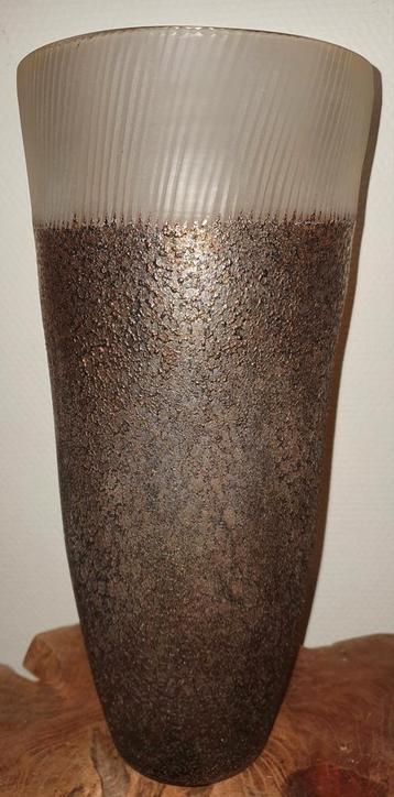 Vaas facet geslepen glas met brons  beschikbaar voor biedingen