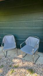 2 vintage draadstalen stoelen, Ophalen, Zo goed als nieuw, Twee