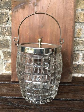 IJsemmer, geslepen glas met verzilverd deksel beschikbaar voor biedingen