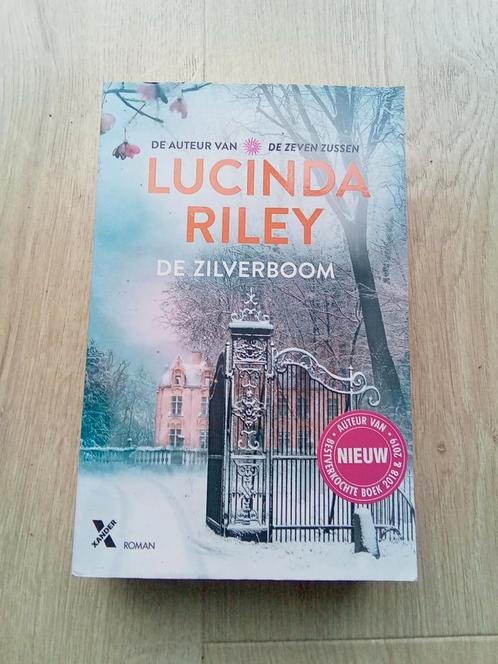 Lucinda Riley - De zilverboom, Boeken, Literatuur, Zo goed als nieuw, Nederland, Ophalen of Verzenden