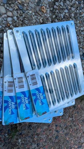 4x schoepenrooster 24,5 x 19,5 mm aluminium nieuw  beschikbaar voor biedingen